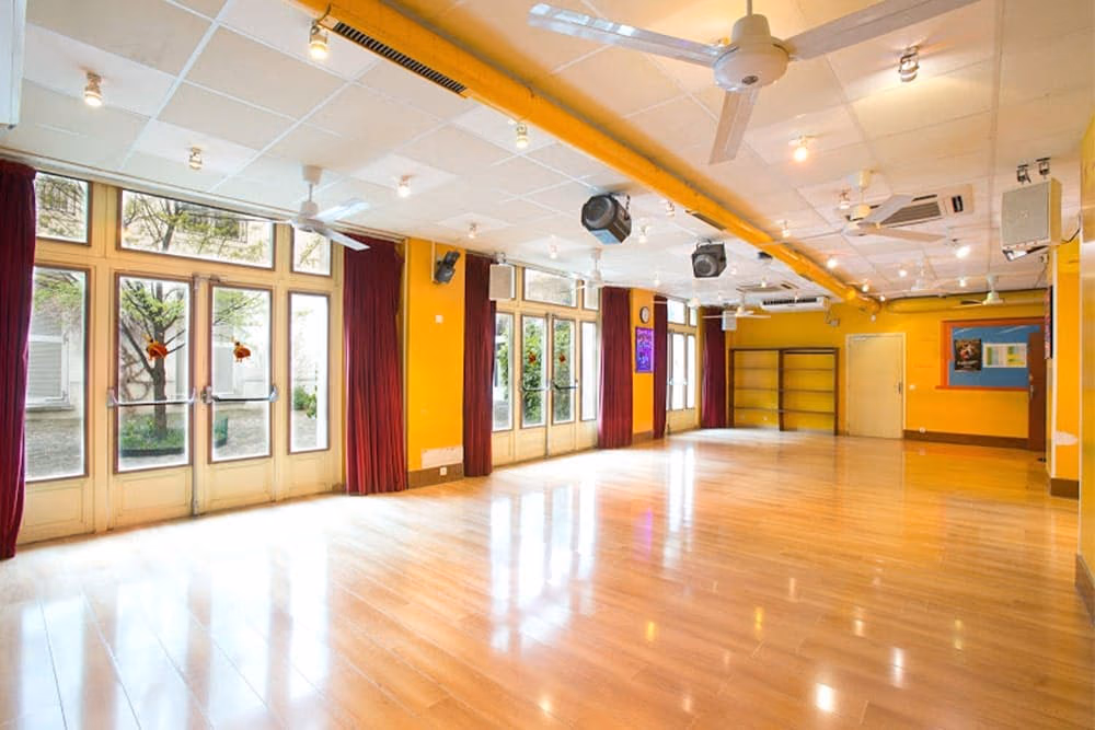 Le studio jaune